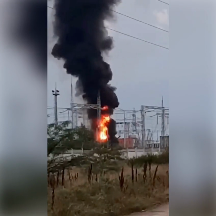 Взрывы в крыму сегодня сейчас. Пожары и взрывы. Взрыв подстанции. Пожар на подстанции Крыму.